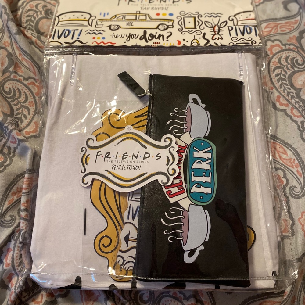 Friends fan bundle t shirt